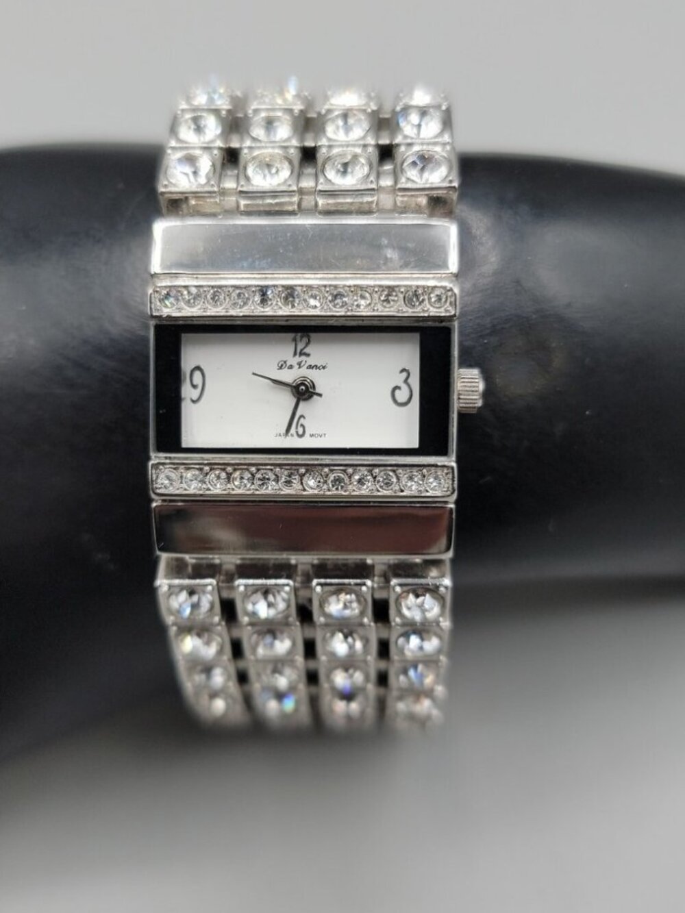 Vintage Da Vanci Rhinestone Encrusted Ladies Quartz Watch 24mm 7" Sparkling Band